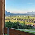 Moderne & Grosse Wohnung Mit Atemberaubernder Aussicht Ueber Das Rheintal Apartman Grabs