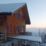 Moderne & Grosse Wohnung Mit Atemberaubernder Aussicht Ueber Das Rheintal