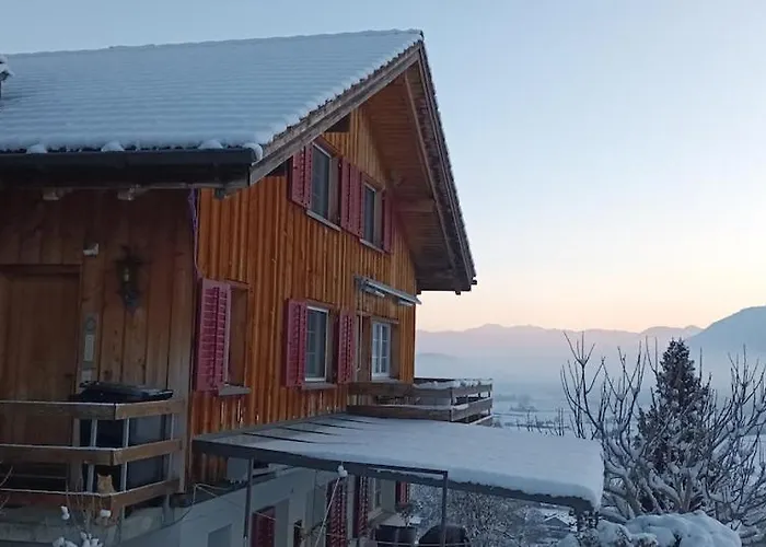 Modern Trifft Tradition