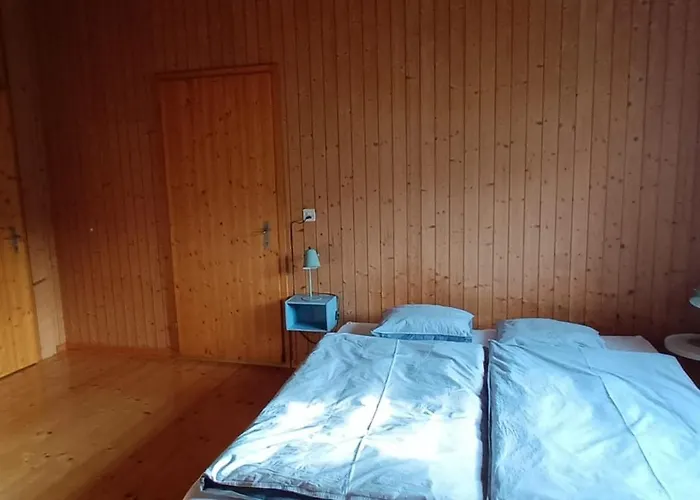 公寓 Modern Trifft Tradition Grabs